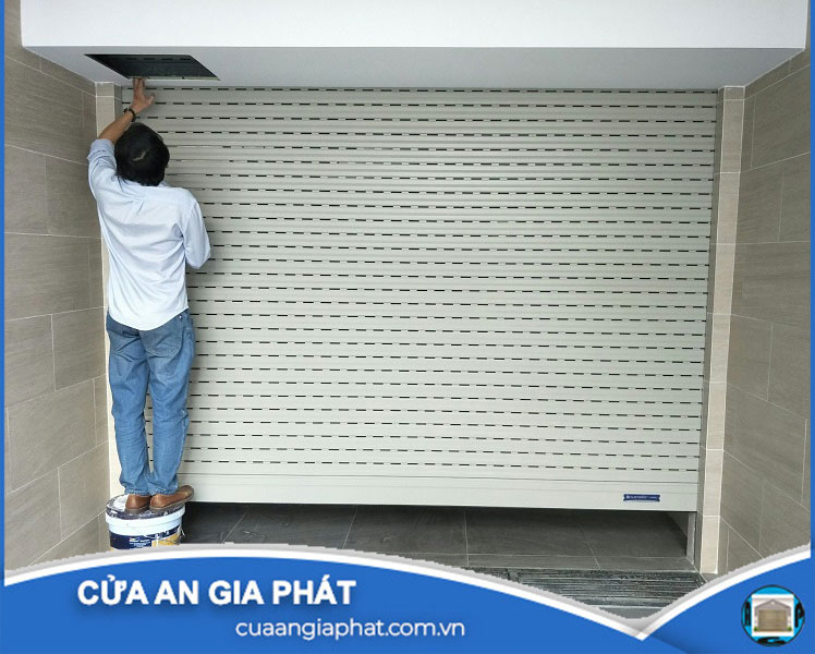 cửa cuốn titadoor giá rẻ